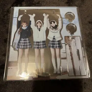 NiziU JYP JAPAN POPUP 2025 아크릴 펜 스탠드 새상품