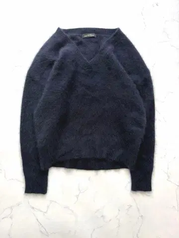 그린 라벨 릴랙싱 V넥 풀오버 니트 복슬복슬