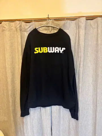 SUBWAY 블랙 트레이닝복