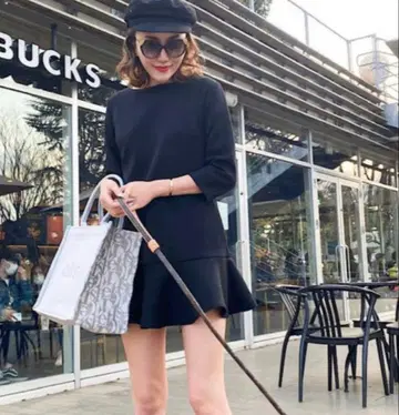 셰리에 sheller 백ZIP 맨투맨 미니 원피스 프릴 블랙