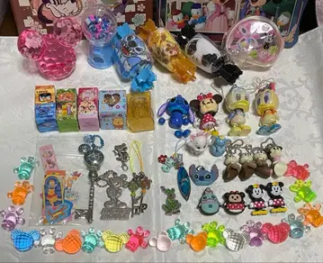 디즈니 캐릭터 굿즈 묶음 판매