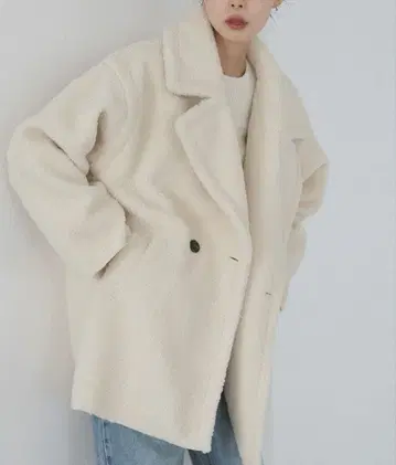 Lian 리안 테일러드 보아 코트