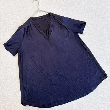 23구 파우더리 조젯 블라우스 38 워셔블 블랙 반팔 블라우스 네이비