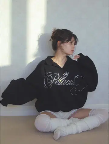 Pellicule lettering sweat tops