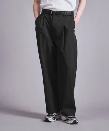 [MONKEY TIME] 하이 트위스트 투 플리츠 와이드 팬츠