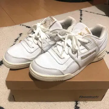 리복 클래식 화이트 스니커즈 23.5cm 리복