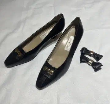 미사용급 Nina Ricci 가죽 블랙 리본 포함 펌프스 23.5