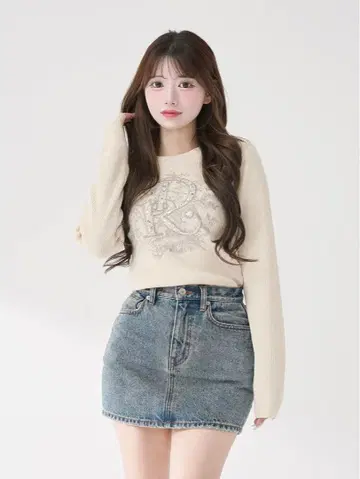 DR 비쥬 플라워 리브 니트탑 아이보리 Darich