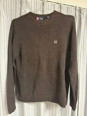 CHAPS 브라운 크루넥 스웨터