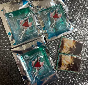 하츠네 미쿠 스시로 콜라보/아크릴 스탠드 포함 멀티 파우치 & 카드 세트