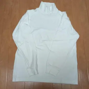 스티븐 앨런 화이트 터틀넥 L 사이즈