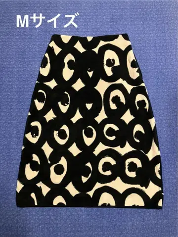 유니클로 x 마리메꼬 플리스 스커트 M 사이즈