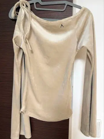 andmary AM1552 Ruth velour tops