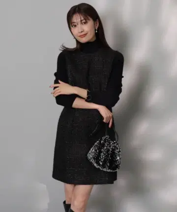 앱와이어 트위드 코쿤 미니 원피스