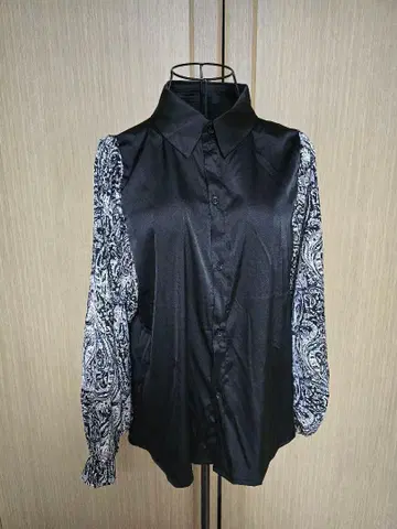미사용 새상품 소매 페이즐리 무늬 블라우스