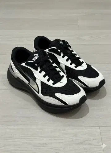 Puma 스니커즈 24cm 블랙/화이트
