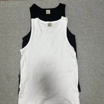 AVIREX USA 블랙 & 화이트 탱크탑 X-Large 세트