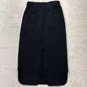 새상품급 마메쿠로구치 자카드 자수 슬릿 타이트 스커트 블랙 16AW