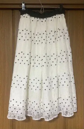 시크릿허니 도트 보더 레이스 스커트