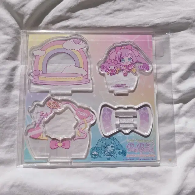 프리파라 산리오 콜라보 마나카 라라 아크릴 스탠드 플레이트