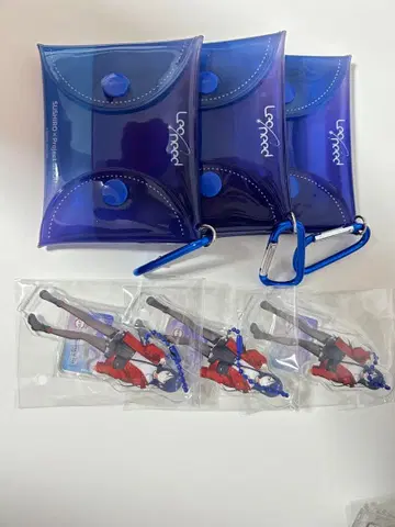 아크릴 키링과 파우치 세트