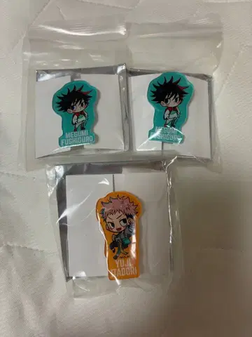 주술회전 카페 아크릴 배지 후시구로 메구미 이타도리 유우지