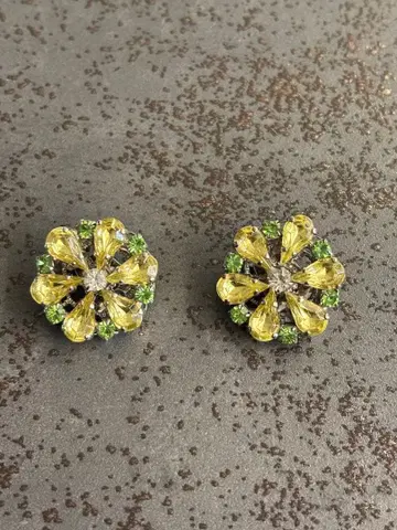 빈티지풍 꽃 모양 귀찌