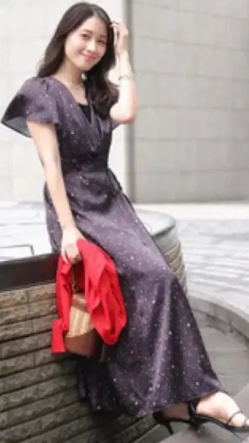 택 포함 앱와이어 체리 프린트 카슈쿨 원피스