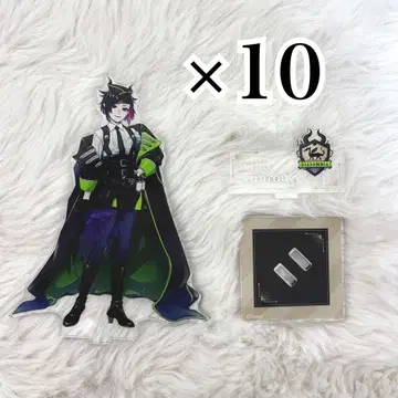 트위스테 아크릴 스탠드 리리아 기숙사 의류