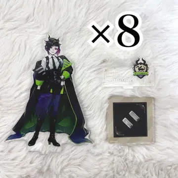 트위스테 아크릴 스탠드 리리아 기숙사 의류