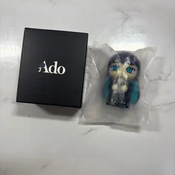 Ado 어디든지 미니 피규어 회장 한정판