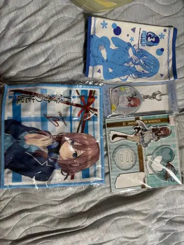 5등분의 신부, 나카노 미쿠 굿즈 세트 4점