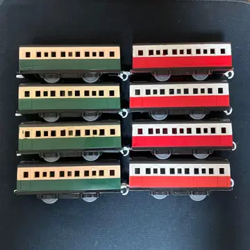 프라레일 토마스 시리즈 급행 여객차 그린, 빨간색 8량 고든, 제임스