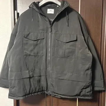 UNIQLO 하이브리드 다운 파카 다운 자켓 XL 사이즈 블랙