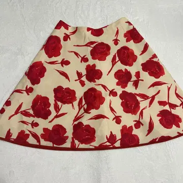 엠즈 그레이시 꽃무늬 플레어 스커트 38 빨간색 플라워