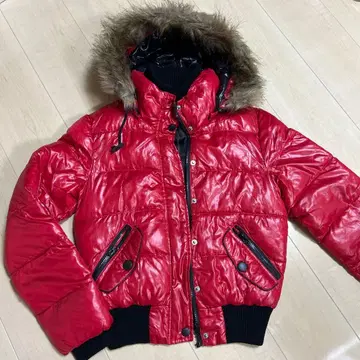 INGNI 빨간색 퍼 포함 숏 기장 자켓