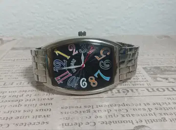 컬러풀 숫자 아날로그 손목시계