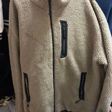베이지 플리스 자켓 L 사이즈