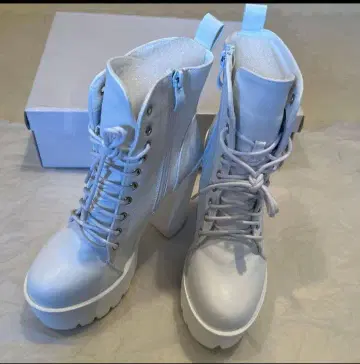 화이트 하이힐 부츠 통굽