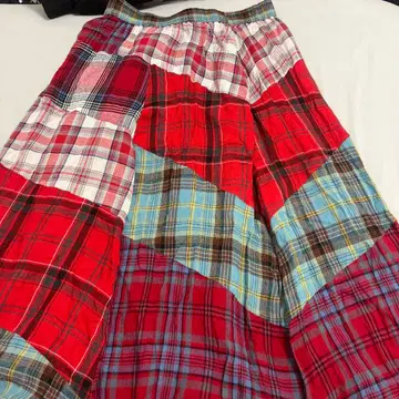 MILKFED. 체크 무늬 패치워크 스커트 밀크페도 빨간색