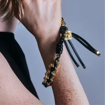 IRIS47 스트랩 휴대폰 체인 새상품 CLASSY 팔찌