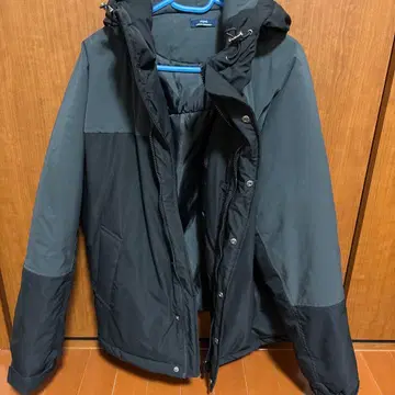 아이템즈 어반 리서치 블랙 다운 자켓