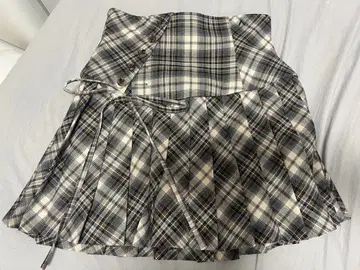 andmary jade highwaist mini skirt S