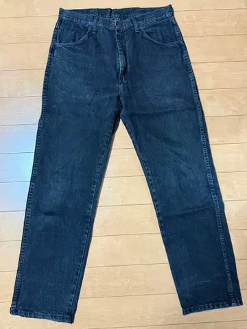 RUSTLER 블랙 스트레이트 데님