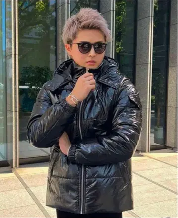 Belinda 광택 블랙 다운 자켓