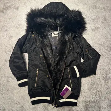 출산 임박으로 14일까지 판매. 새상품 Rady N2B 퍼 자켓 S