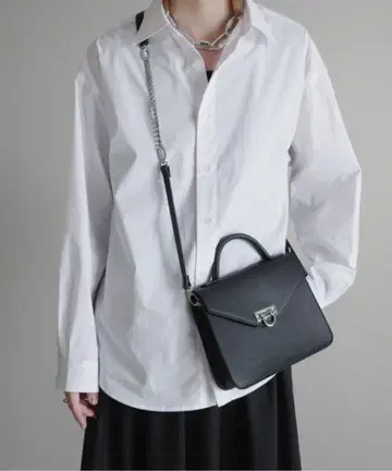 KUUPUY 체인 플랩 숄더 백 블랙