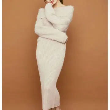 퍼 니트 원피스 긴팔 화이트