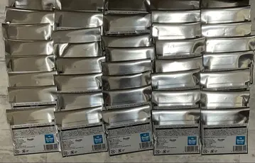 Dytica x 산리오 캐릭터즈 랜덤 키라키라 캔뱃지 미개봉 40개