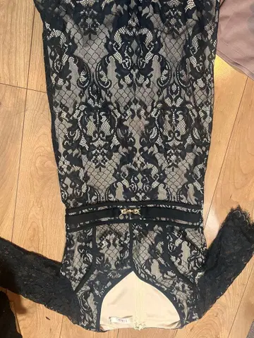 Tika 레이스 타이트 드레스 블랙/베이지